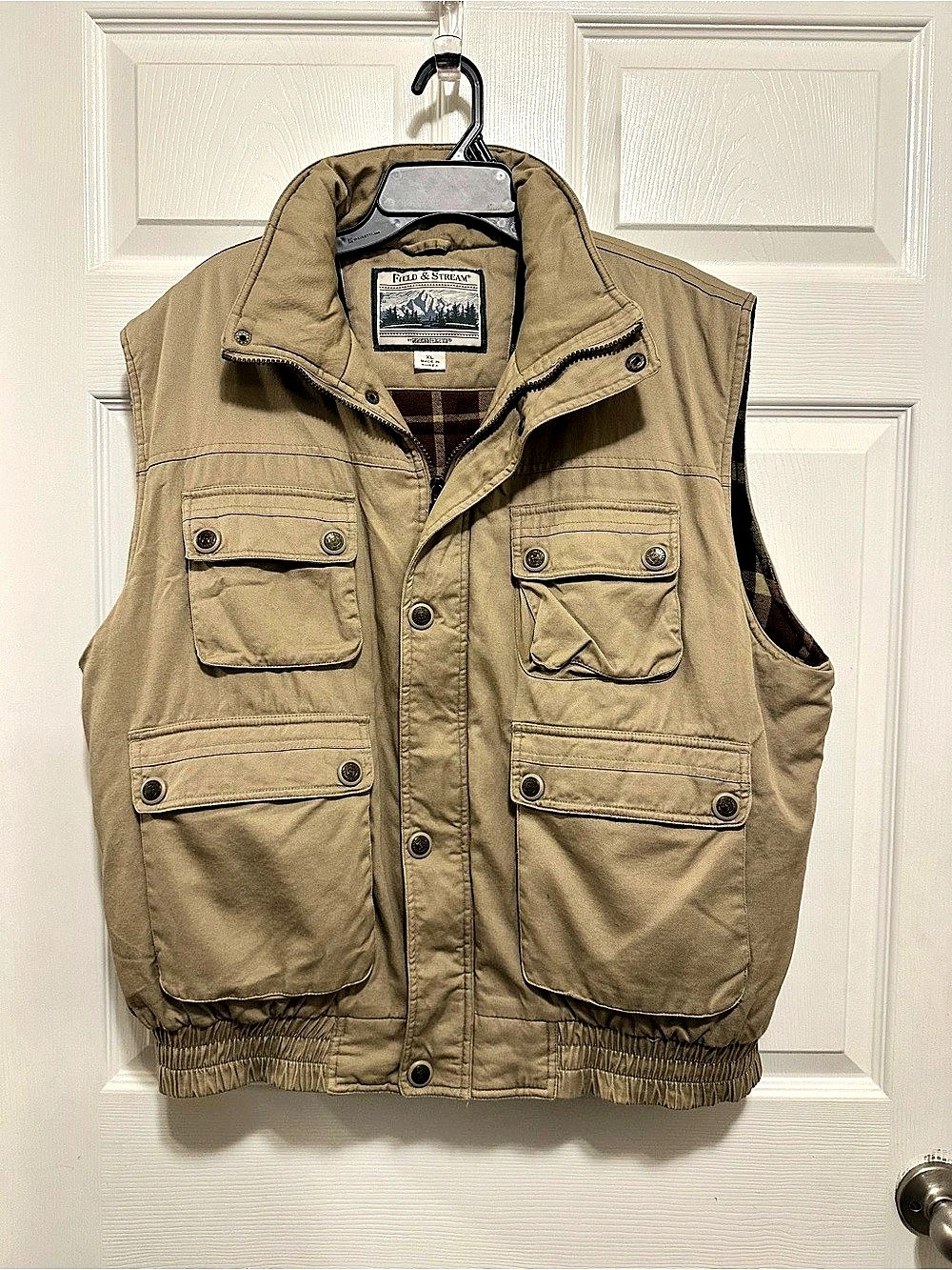 Field & Stream Men's Plaid Utility Vest XL